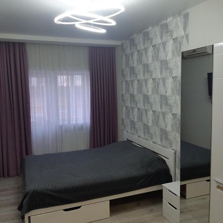 Apartmens On St. Fesenkovskaya 15 Carcóvia Exterior foto